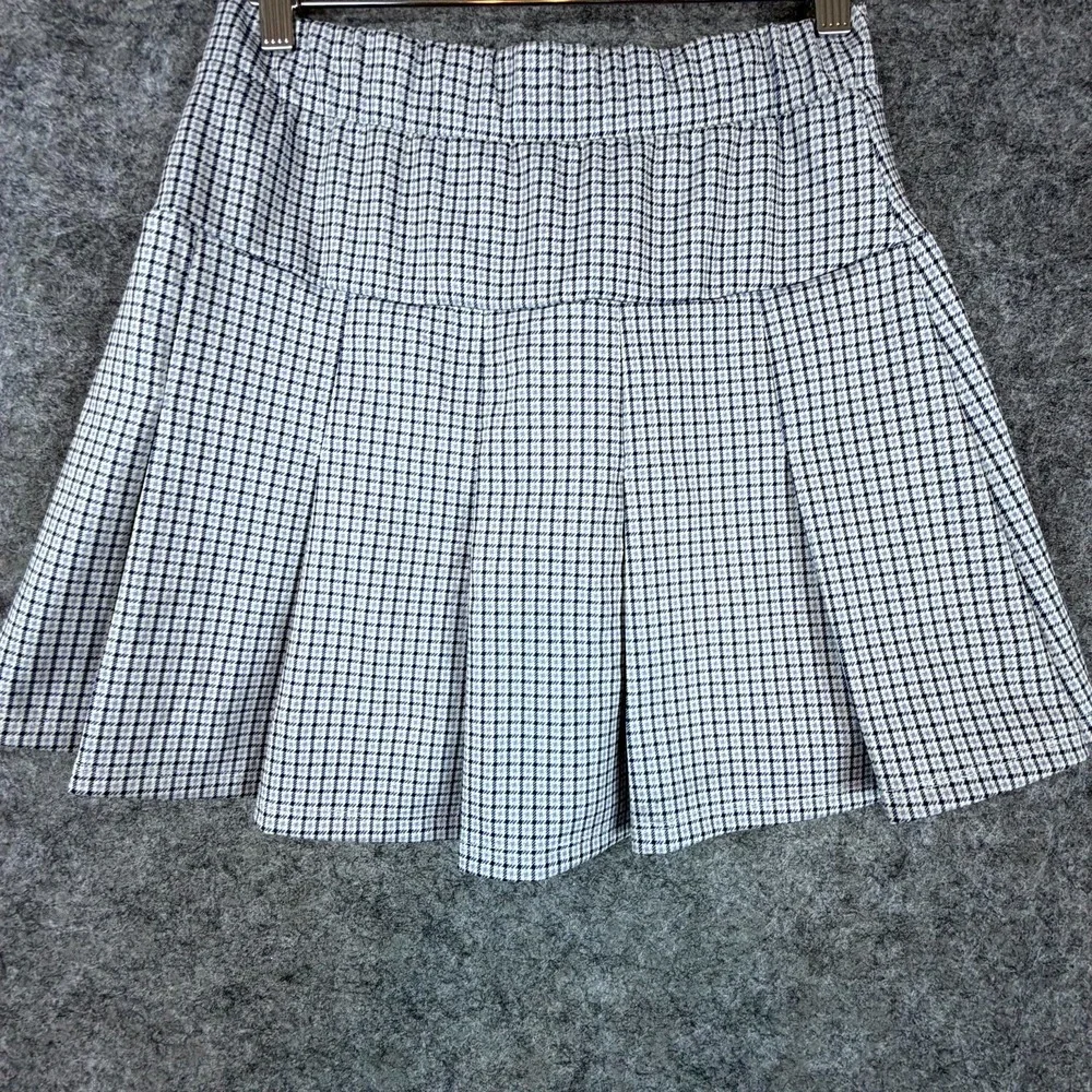 Olive & Oak Tennis Mini Skirt Womens Medium White Blue Plaid Pleated Academia - Picture 2 of 5